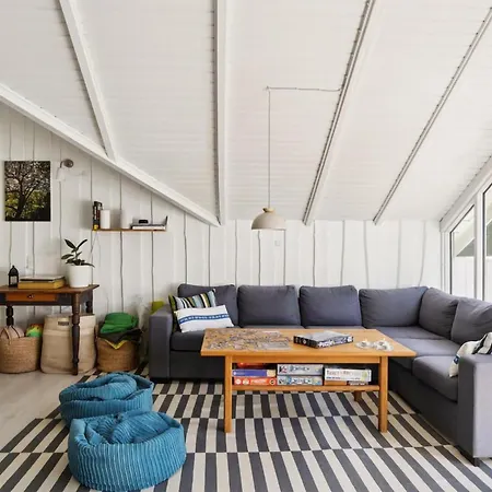 3 Bedroom Lovely In * Dronningmølle