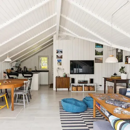 度假居 3 Bedroom Lovely In Dronningmølle